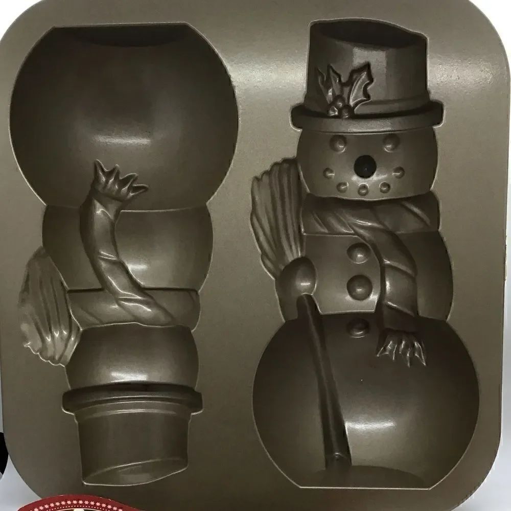 Williams Sonoma Nordic Ware Snowman Cake Pan